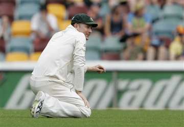 clarke works hard ahead of second ashes test