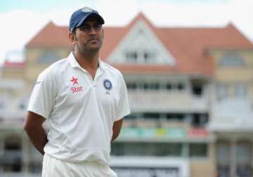 dhoni retires from test cricket virat to lead in 4th test