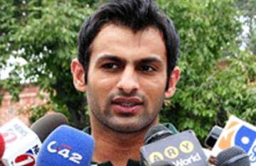 shoaib malik to captain t20 team against australia