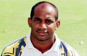 jayasuriya to balance sport with politics