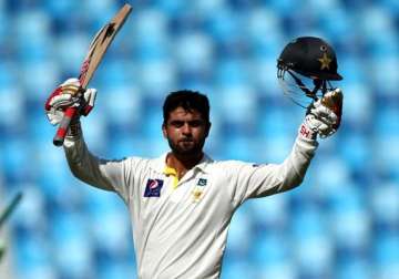 pak vs nz pakistan scores solid 269 1 against nz at stumps day 1