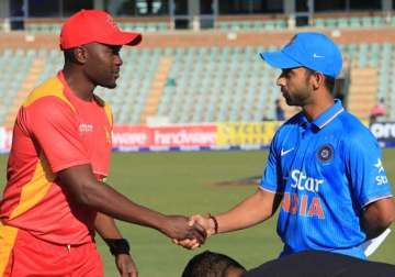 zimbabwe opt to bowl in third odi against india