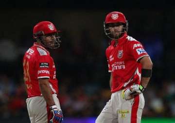 lucky to play alongside a legend like sehwag maxwell