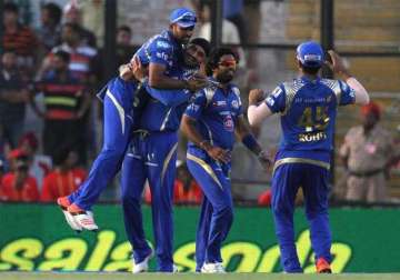 ipl 8 mumbai indians stay in hunt for play offs beating kxip by 23 runs