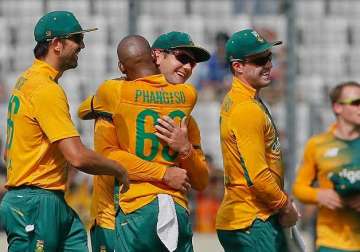 south africa beat bangladesh to claim 2 0 win in t20 series
