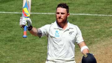 brendon mccullum becomes the first kiwi to score 1000 test runs in a calendar year