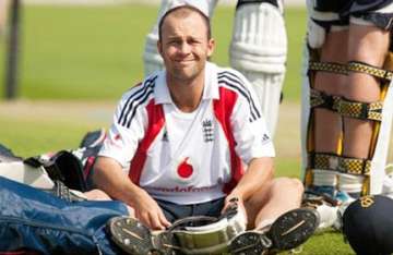 pak board mulls legal action against england s trott