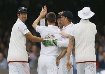 eng vs nz new zealand all out for 523 lead england by 134 on 3rd day