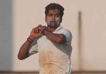 ranji trophy vinay kumar plays havoc leaves champions mumbai 44 all out