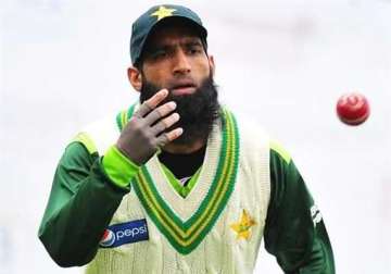 pakistan should not take younis misbah to world cup yousuf