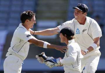 nz vs sl kiwis dismissed sri lanka for 138 on 2nd day forced to follow on