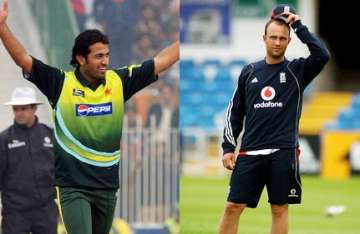 pak eng players hurl pads grab each other s throat