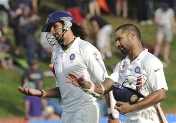 ishant puts india on top with career best six for