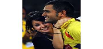 jab they met how dhoni texted sakshi and started dating