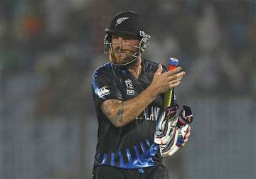 know brendon mccullum first batsman to complete 2000 runs in t20.