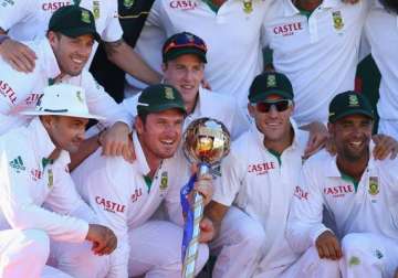 know graeme smith the most successful captain of south africa.