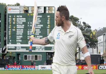 know mccullum first kiwi to score 300 in a test