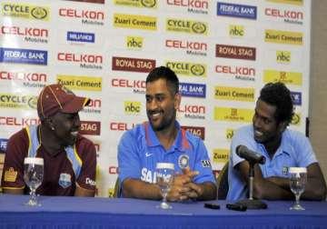 tri series lankan victory keeps all three teams in fray