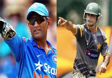 live reporting world t20 india beat pakistan by 7 wickets with 9 balls remaining