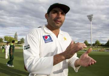 misbah hopes pak players quickly reach test speed