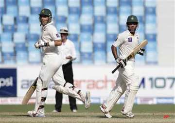 misbah warns pakistan not to get unworried