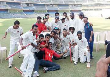 mumbai make one change for final ranji league game