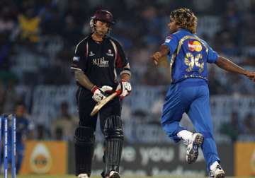 mi beat somerset by 10 runs set up final clash with rcb in cl