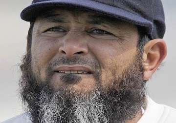 mushtaq ahmed appointed pakistan s spin bowling coach