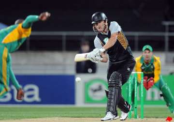 new zealand beats south africa by 6 wickets in 1st t20