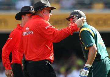 out or not out third umpire creates confusion