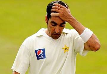 pak army raids cricketer umar gul s house arrests his brother
