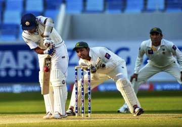 pakistan sri lanka series day 1 3rd test sri lanka 64 1 at lunch