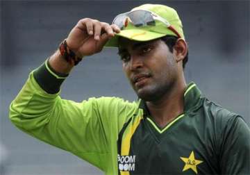 pakistan batsman umar akmal released on bail