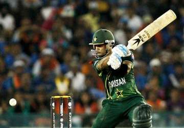 pakistan beats west indies by 6 wickets by d/l method