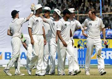 pakistan to host new zealand in 3 test series in november