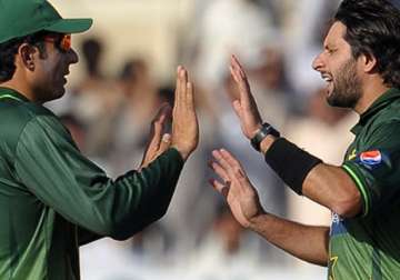 pakistan beats afghanistan by 7 wickets