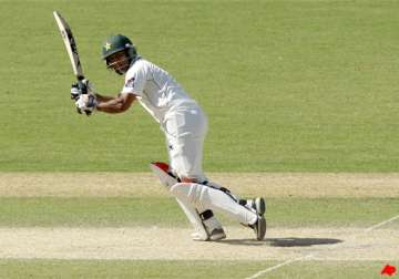 gul helps pakistan stun england by 10 wickets