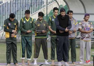 pakistan team arrives in new delhi for india series