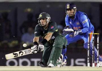 pakistani cricket fans must have an indian sponsor to get visa