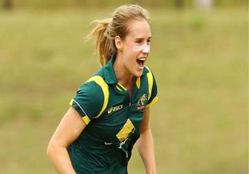 perry out of australia women s squad