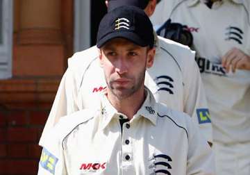 phil hughes recalled to replace ponting