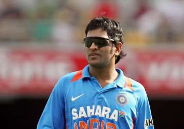 playing top three together would affect our fielding says dhoni