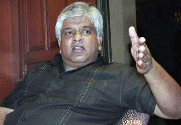 ranatunga leads protest against sri lanka cricket