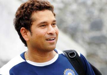 sachin tendulkar to get 100 gold coins from mca for 100th international century