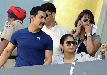 sachin will get his 100th ton in mumbai predicts aamir