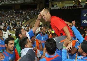 sachin yuvraj want kirsten to continue as coach