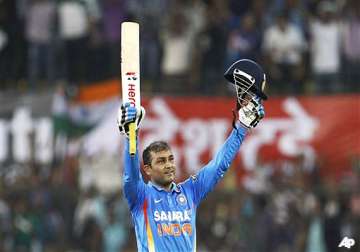 sehwag overtakes sachin to become world s highest scorer in odis