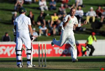 nz trails by 3 runs at stumps on day 2 2nd test