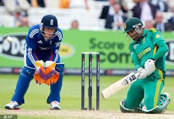 england beats south africa by 6 wickets