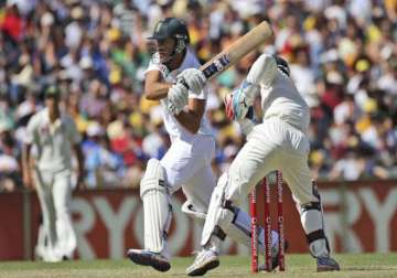 south africa strikes back with late wickets